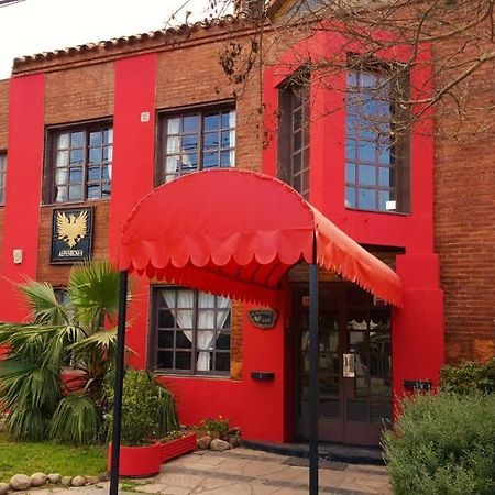 维拉卡洛斯帕兹 波萨达阿鹏洛斯纽旅馆酒店 外观 照片
